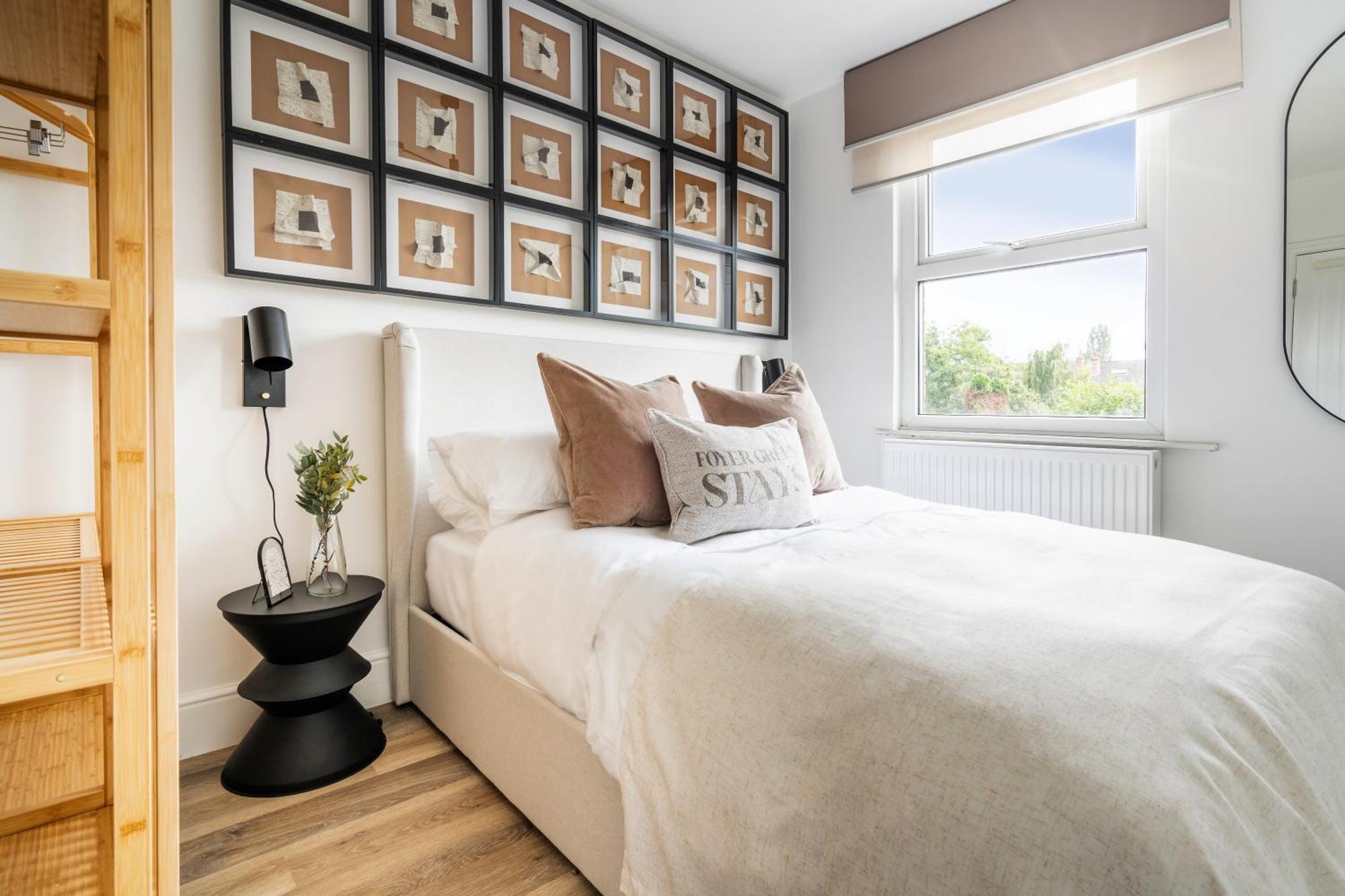 Newly Designed, 2Br Apt, 5Min From Northwood London Tube Station, Nato Hq, Ideal For Wembley, Warner Studio, Contractors Luaran gambar